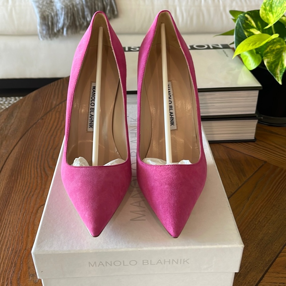 Manolo Blahnik BB 90mm Suede Pumps